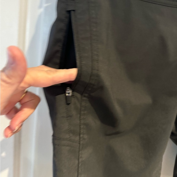 Women’s Club Ride Trail Shorts size Medium - Picture 6 of 8